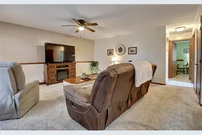 328 10th Street NW, New Philadelphia, OH 44663 - Photo 16