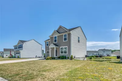 489 Regina Drive, Painesville Twp, OH 44077 - Photo 2