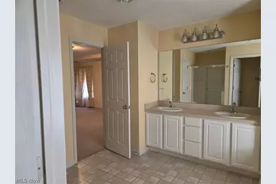 1200 Cherokee Path, Vermilion, OH 44089 - Photo 36