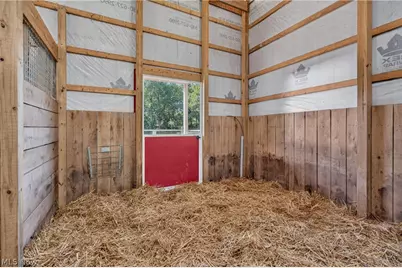 25601 Ridge Road, West Chester, OH 44625 - Photo 30