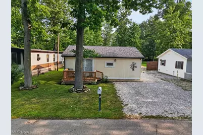 5158 University Drive, Geneva, OH 44041 - Photo 1