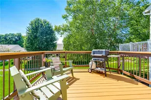 824 Willow Creek Dr, Akron, OH 44333 - Photo 22