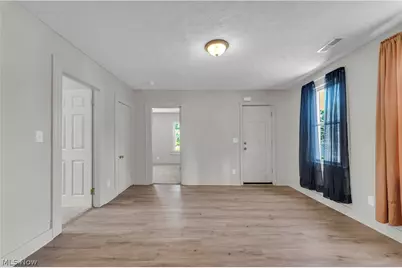 3187 W 44th Street #2/UP, Loveland, OH 44109 - Photo 4
