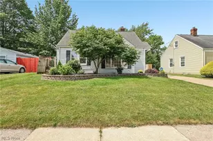 1666 Thornapple Ave, Akron, OH 44301 - Photo 2