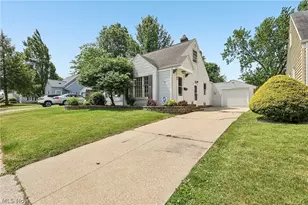 1666 Thornapple Ave, Akron, OH 44301 - Photo 1