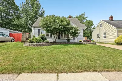 1666 Thornapple Avenue, Akron, OH 44301 - Photo 2