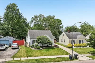 1666 Thornapple Avenue, Akron, OH 44301 - Photo 12