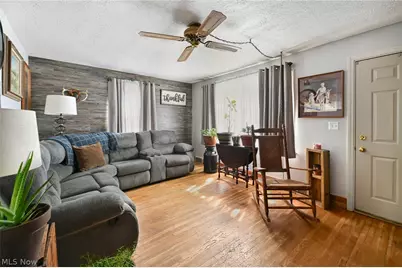184 Perry Drive NW, Canton, OH 44708 - Photo 2