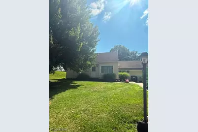 184 Perry Drive NW, Canton, OH 44708 - Photo 1