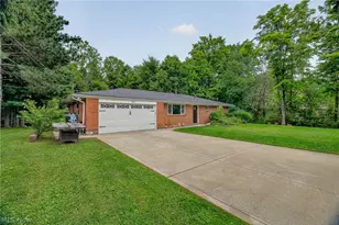 9265 Brookdale Ln, Macedonia, OH 44056 - Photo 2