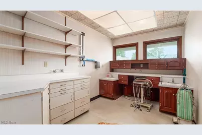 1117 Clark Street, Cambridge, OH 43725 - Photo 38