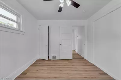 382 E 161st Street #2/UP, Loveland, OH 44110 - Photo 12