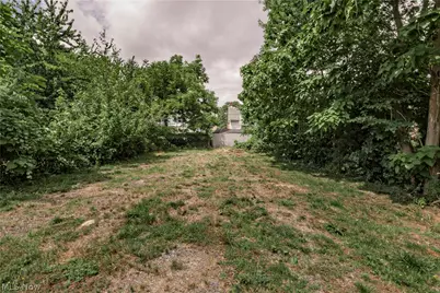 3332 E 121st Street, Loveland, OH 44120 - Photo 2