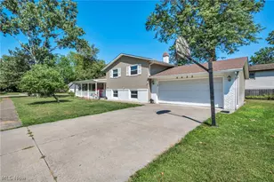 4425 Queen Anne Ave, Lorain, OH 44052 - Photo 2