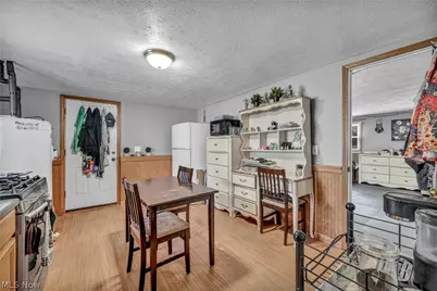 4425 Queen Anne Avenue, Lorain, OH 44052 - Photo 36