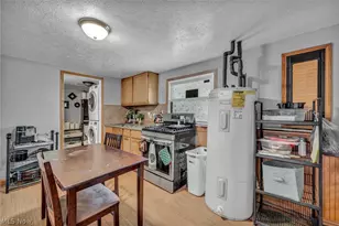 4425 Queen Anne Ave, Lorain, OH 44052 - Photo 34