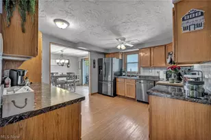 4425 Queen Anne Ave, Lorain, OH 44052 - Photo 10