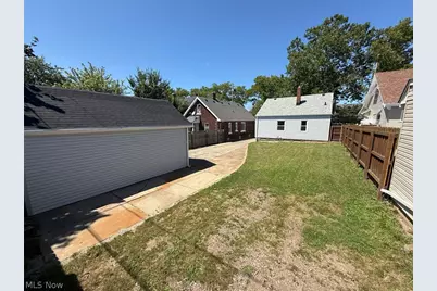 8314 Vineyard Avenue, Loveland, OH 44105 - Photo 6