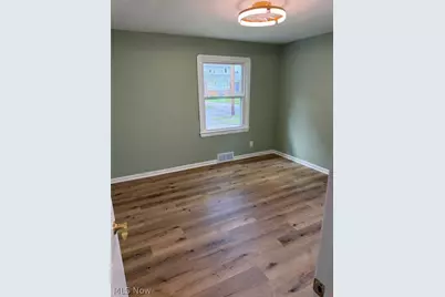 8314 Vineyard Avenue, Loveland, OH 44105 - Photo 14