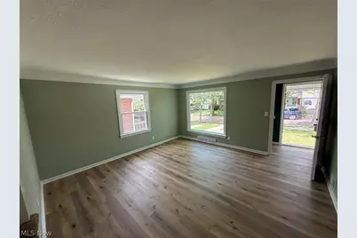 8314 Vineyard Avenue, Loveland, OH 44105 - Photo 10