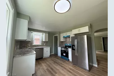 8314 Vineyard Avenue, Loveland, OH 44105 - Photo 24