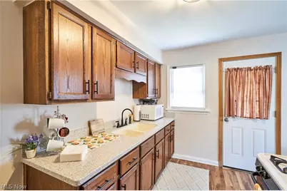 2007 31st Street NW, Canton, OH 44709 - Photo 10