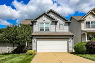 5281 Deer Trace Dr, Kent, OH 44240 - Photo 4