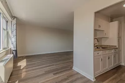 11850 Edgewater Drive #1002, Oakwood, OH 44107 - Photo 10