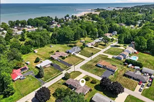 779 Cricket Ave, Conneaut, OH 44030 - Photo 2