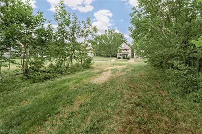 9906 Lamontier Avenue, Loveland, OH 44104 - Photo 4