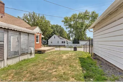 12201 Kensington Avenue, Loveland, OH 44111 - Photo 30