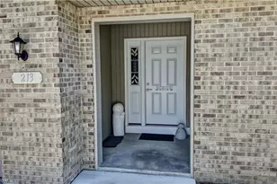 213 Knollton Dr, Millersburg, OH 44654 - Photo 2
