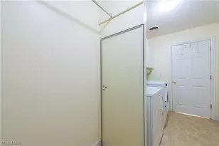 8222 Cyrus Ln, Northfield, OH 44067 - Photo 30
