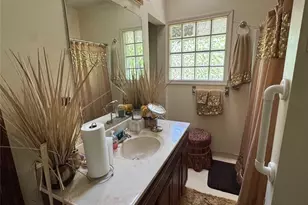 899 Lawton St, Akron, OH 44320 - Photo 12