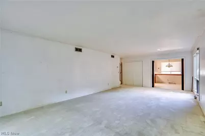 1512 Tiffany Circle, Akron, OH 44313 - Photo 8