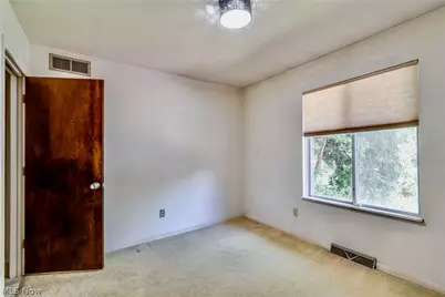 1512 Tiffany Circle, Akron, OH 44313 - Photo 28