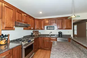 2429 Townline Rd, Madison, OH 44057 - Photo 8