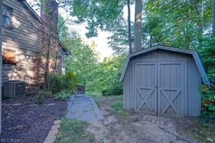 8458 Barbara Dr, Mentor, OH 44060 - Photo 4