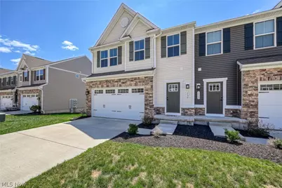 1534 Spruce Hill Drive, Stow, OH 44224 - Photo 2