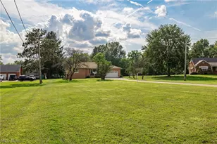 5102 W Mill Rd, Grandview Heights, OH 44147 - Photo 2