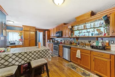 1202 Middle Avenue, Elyria, OH 44035 - Photo 8