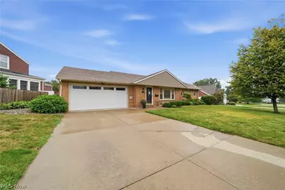 315 34th Street NW, Canton, OH 44709 - Photo 2