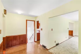 3837 Brookside Dr, Norton, OH 44203 - Photo 4