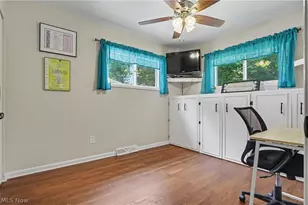 38600 Berkshire Hills Dr, Willoughby Hills, OH 44094 - Photo 16
