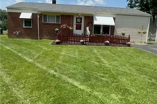568 Purdue Ave, Austintown, OH 44515 - Photo 2
