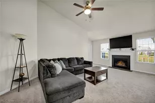 9239 Nash Ln, North Ridgeville, OH 44039 - Photo 6