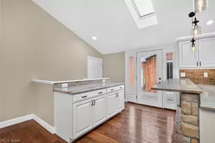 22634 Mayfair Ave, Minerva, OH 44657 - Photo 8