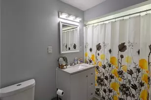 3233 W 52nd St, Loveland, OH 44102 - Photo 6