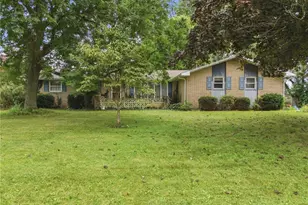 5266 Glenhaven Ave, Louisville, OH 44641 - Photo 2