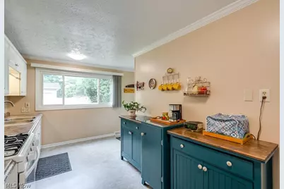 4033 State Road, Akron, OH 44319 - Photo 14
